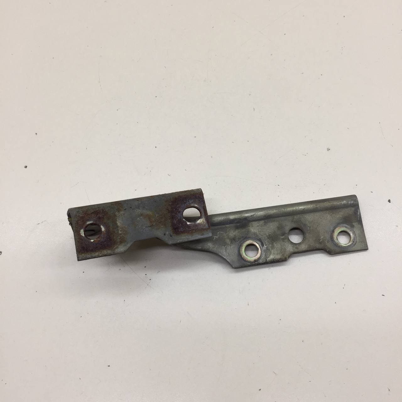 Петля капота правая Vortex Estina 2008-2012