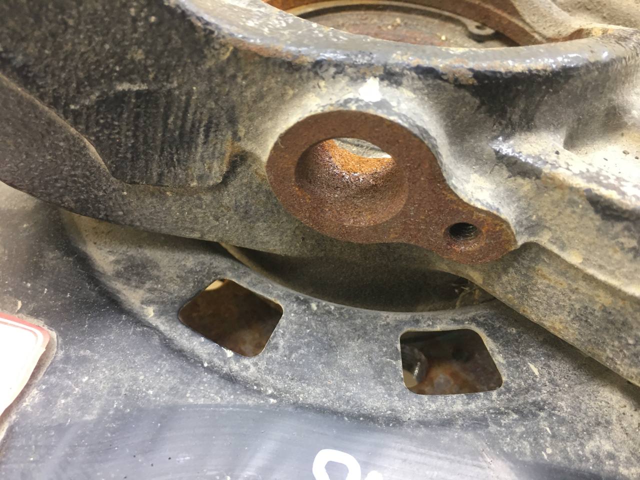 Кулак поворотный передний левый Jetour Dashing 2022>