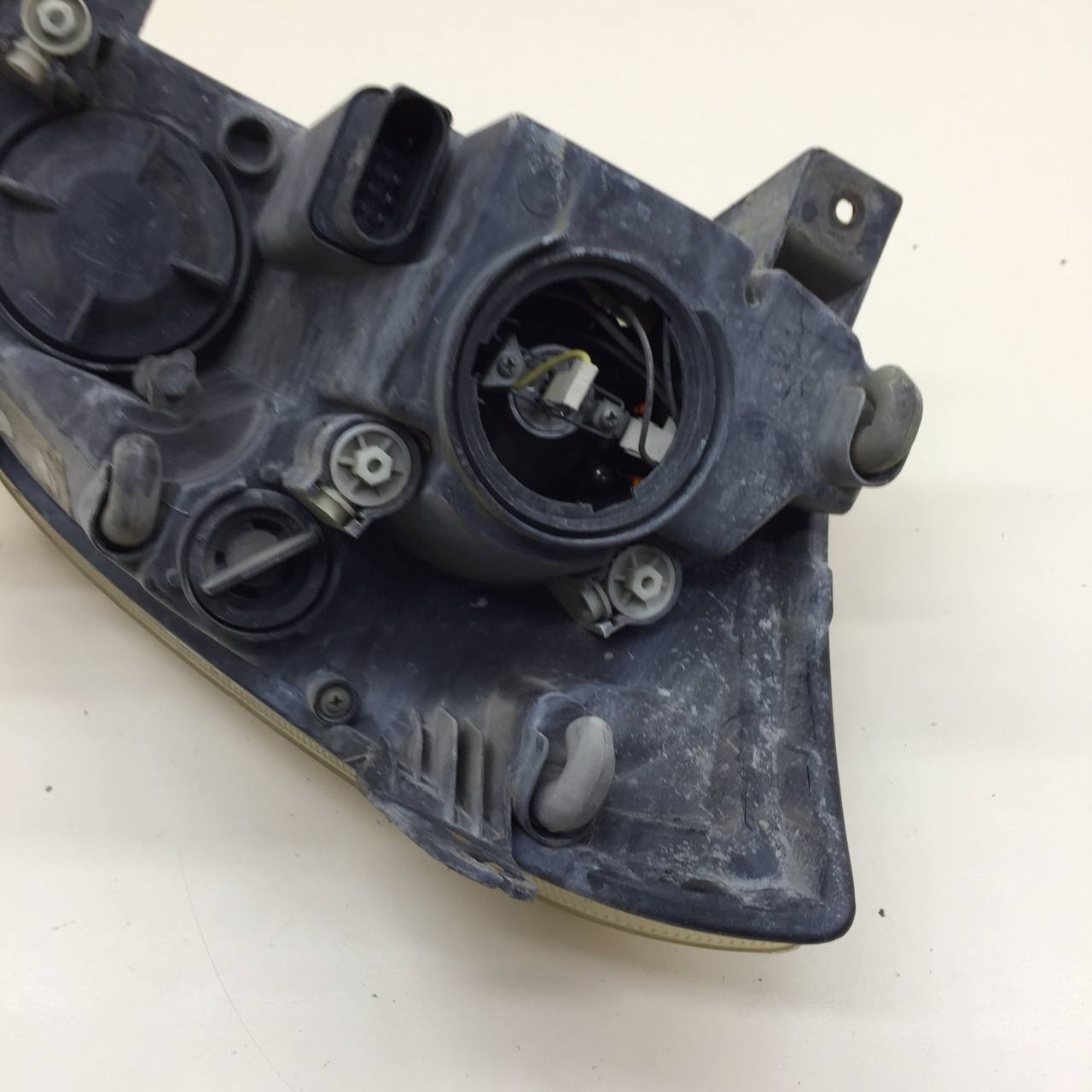 Фара левая Vortex Estina 2008-2012