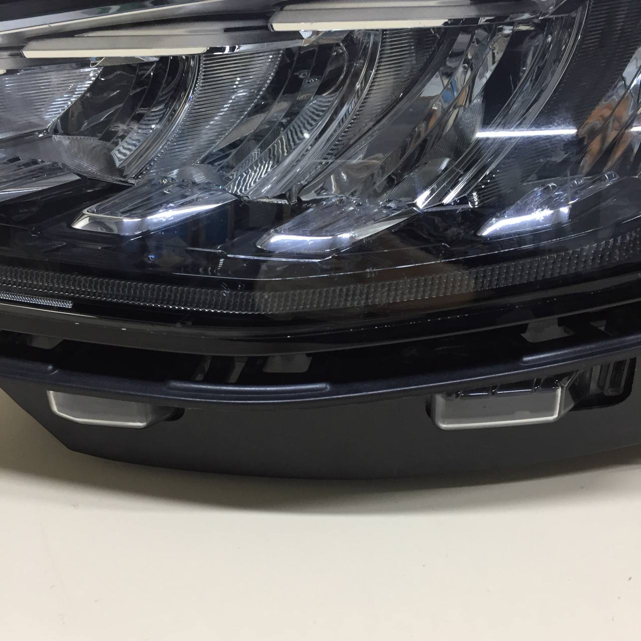 Фара правая Geely Atlas Pro (NL-3) 2019-2025