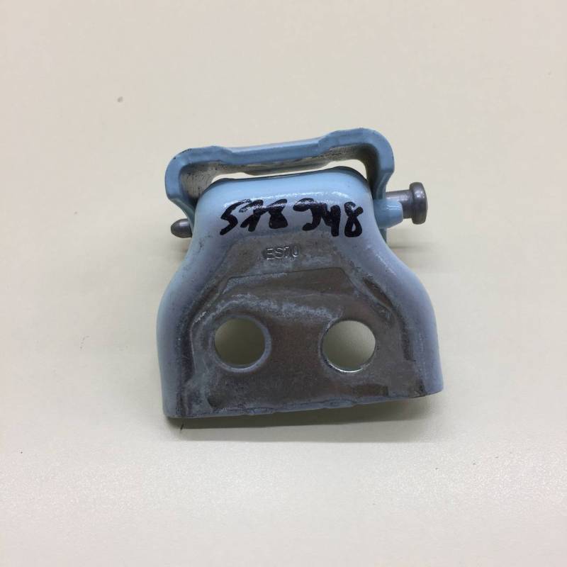 Петля двери задней правой верхняя Citroen C3 2009-2016