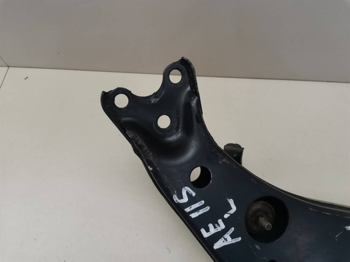 Рычаг передний нижний левый Toyota Caldina (T190) 1992-1995