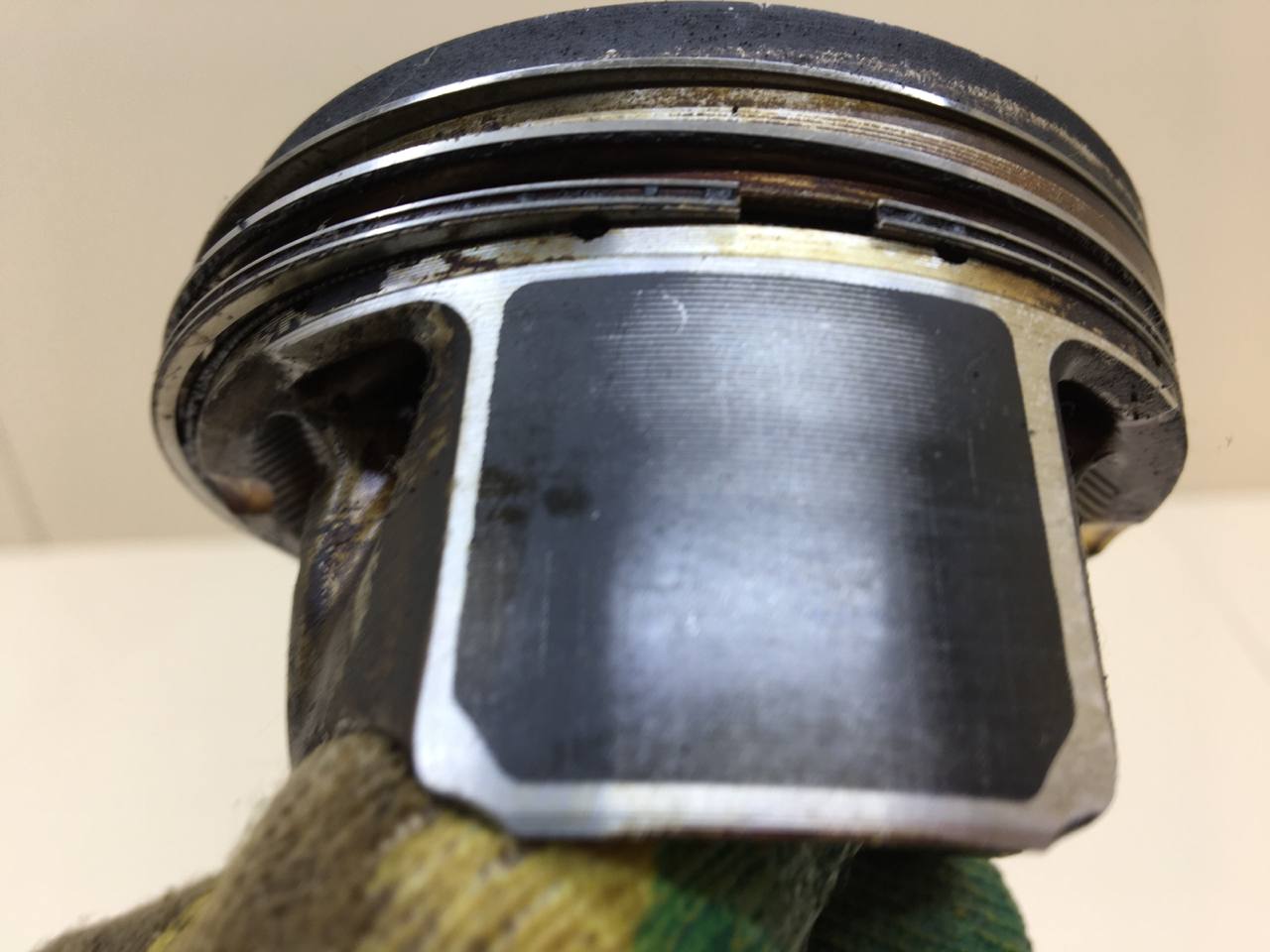 Поршень с шатуном Volkswagen Passat B7 2011-2015