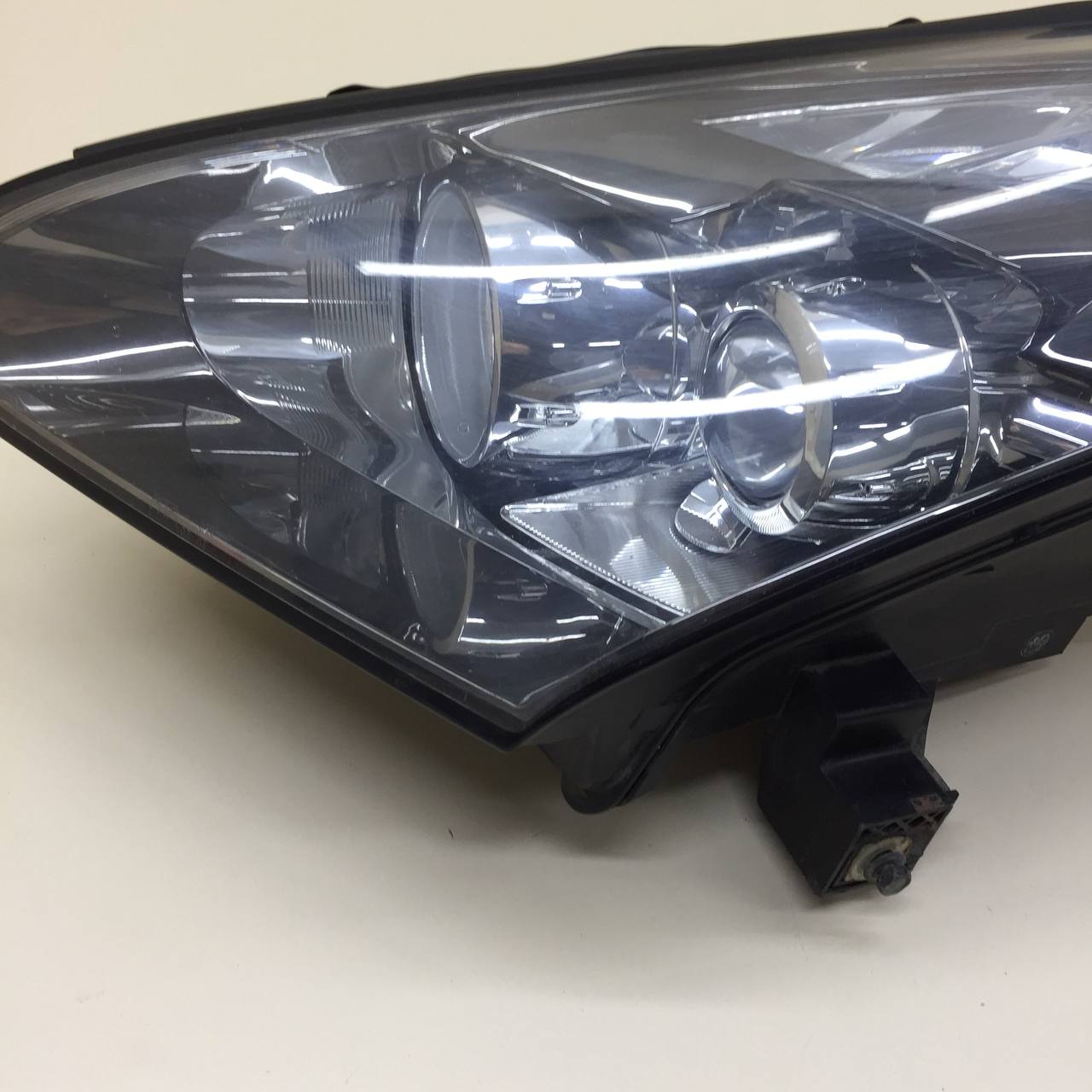 Фара левая Nissan GTR (R35) 2008>