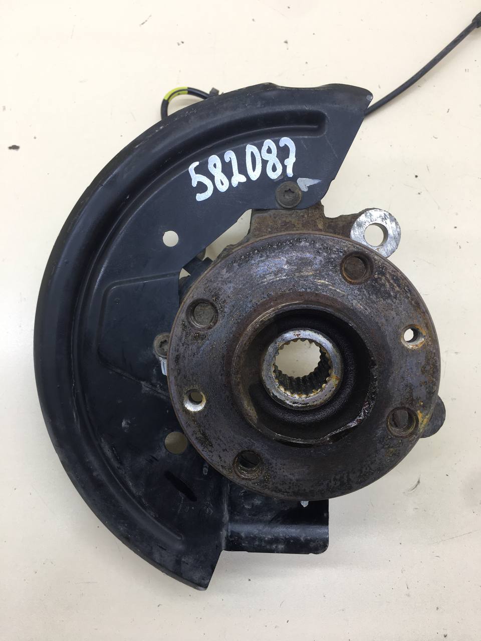 Кулак поворотный передний правый Lada X-RAY 2016>