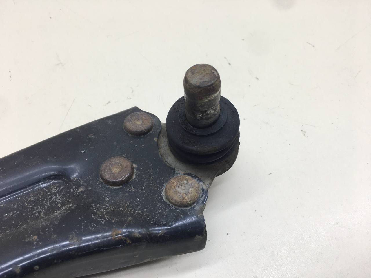 Рычаг передний правый Chevrolet Aveo T300 2011>