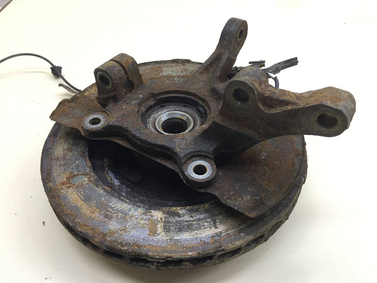 Кулак поворотный передний левый Mitsubishi ASX (GA) 2010>