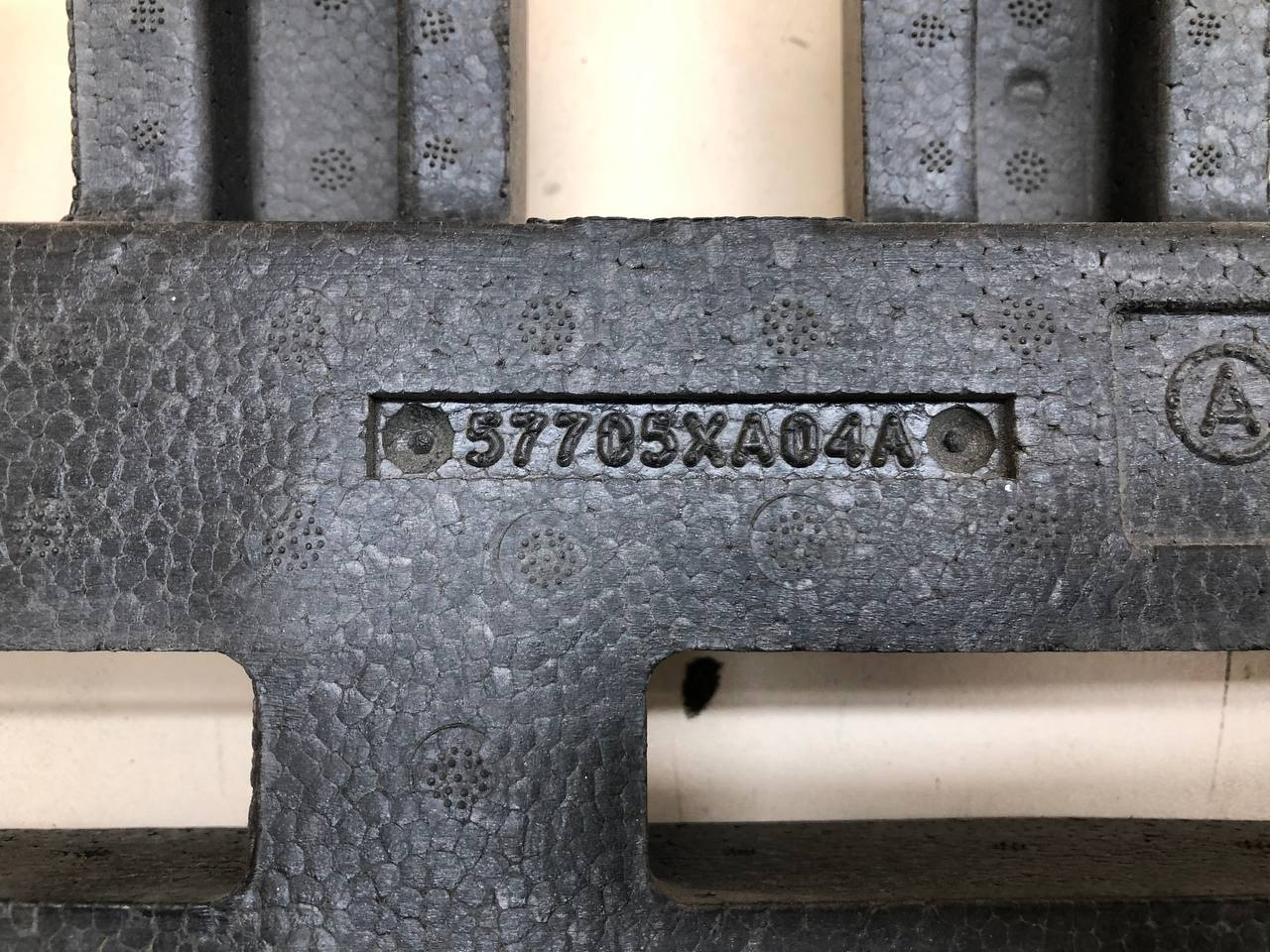 Наполнитель заднего бампера Subaru B9 Tribeca (WX/W10) 2004-2008