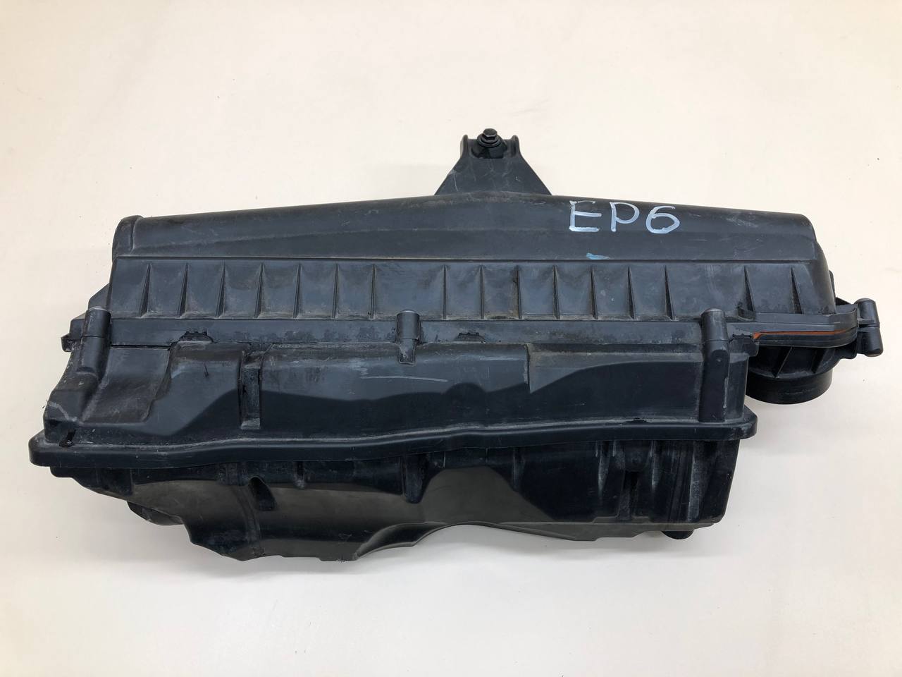 Корпус воздушного фильтра Peugeot 207 2006-2013