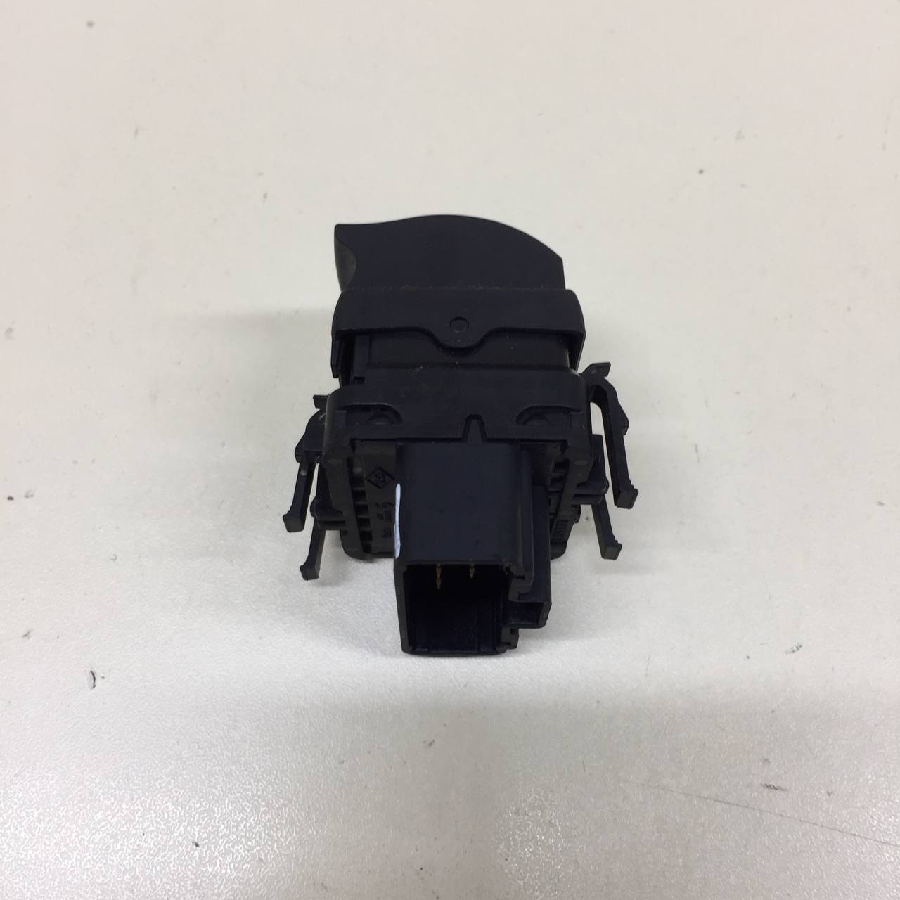 Блок управления стеклоподъемниками Renault Symbol (2) 2008-2012