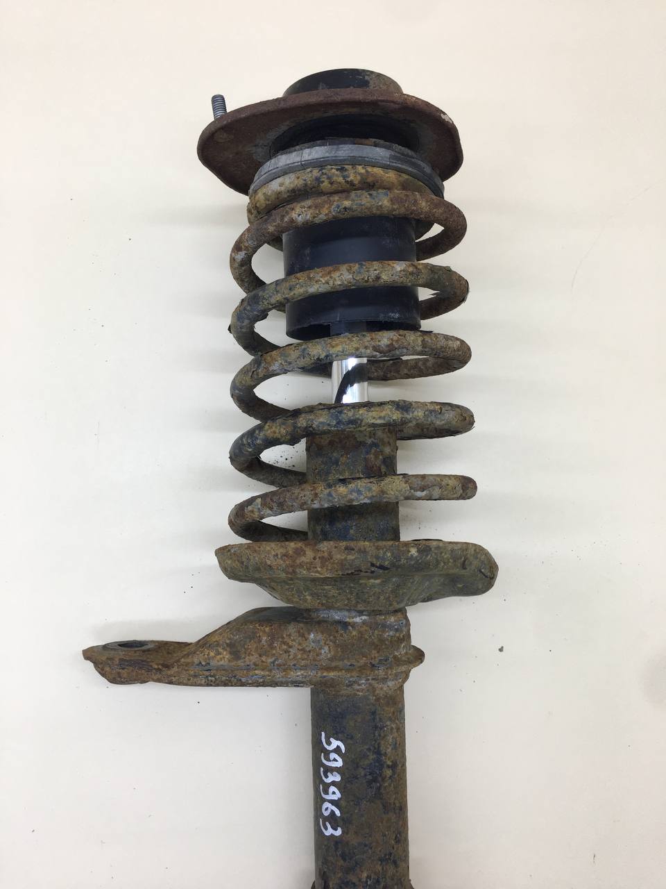 Кулак поворотный передний правый ZAZ Chance 2009-2014