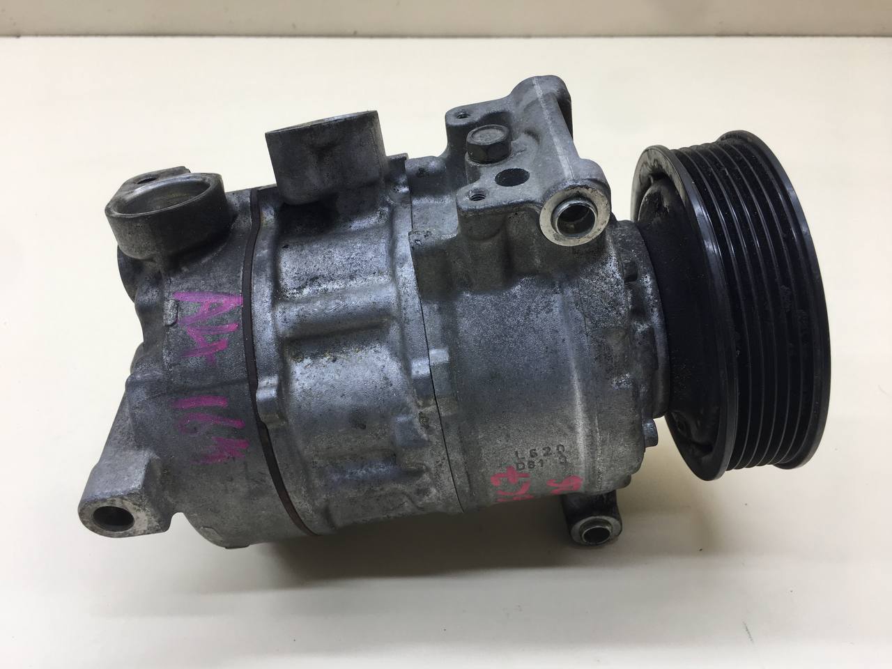 Компрессор системы кондиционирования Audi A6 (C7) 2011>