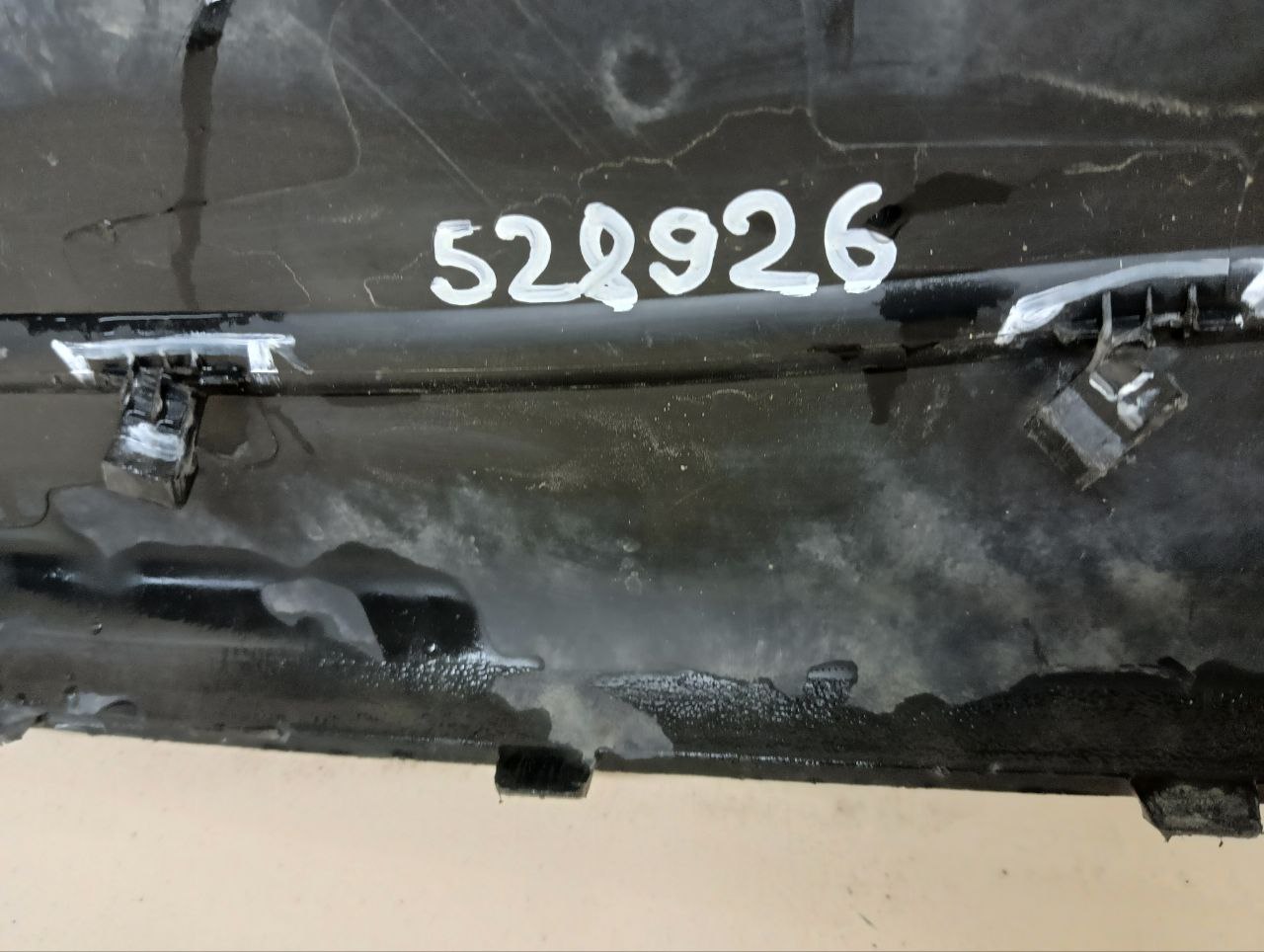 Кожух замка капота Porsche Macan 2013>