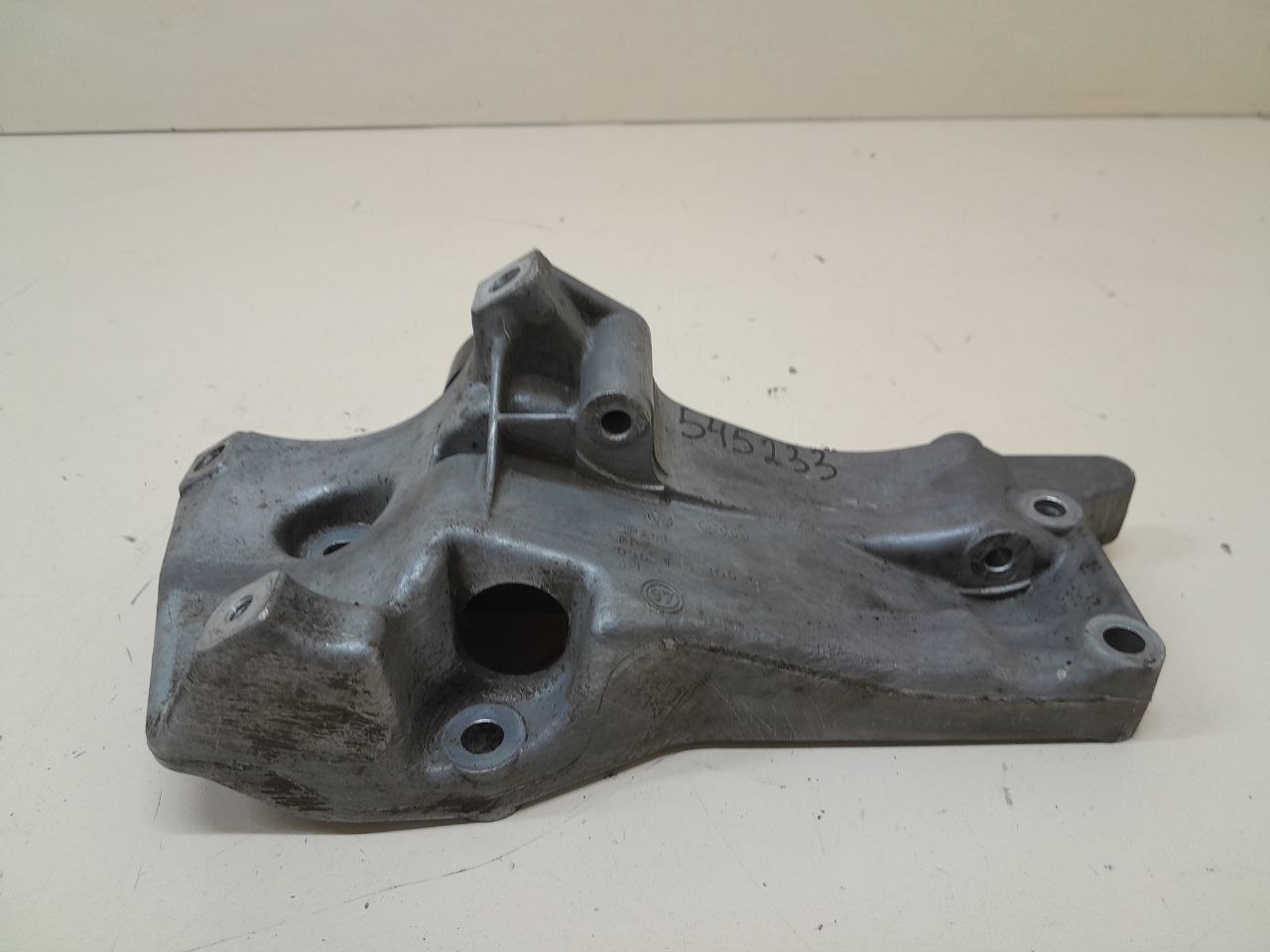 Кронштейн генератора Skoda Fabia (5J) 2007-2014