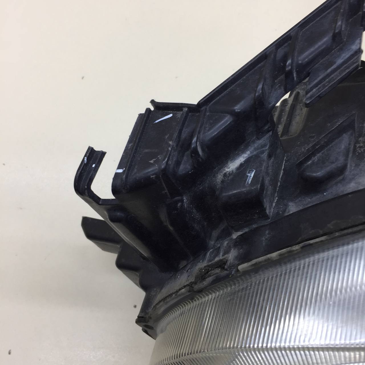 Фара левая Nissan Juke (YF15) 2011-2020