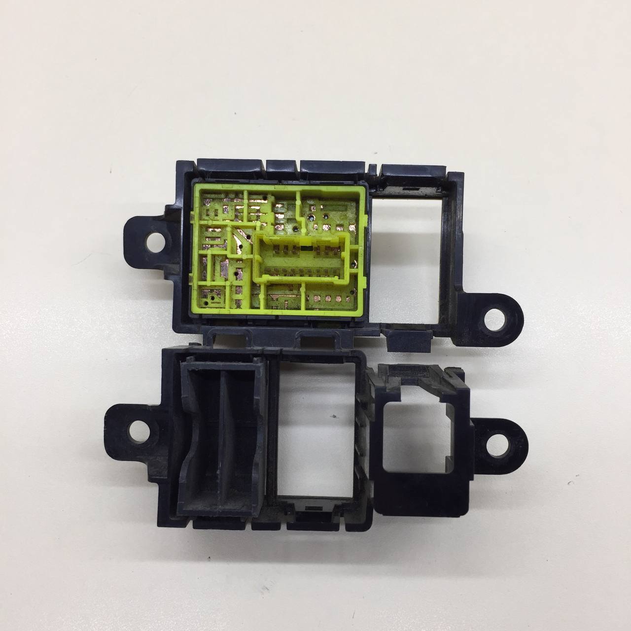 Переключатель регулировки зеркала Nissan Tiida (C11) 2007-2014