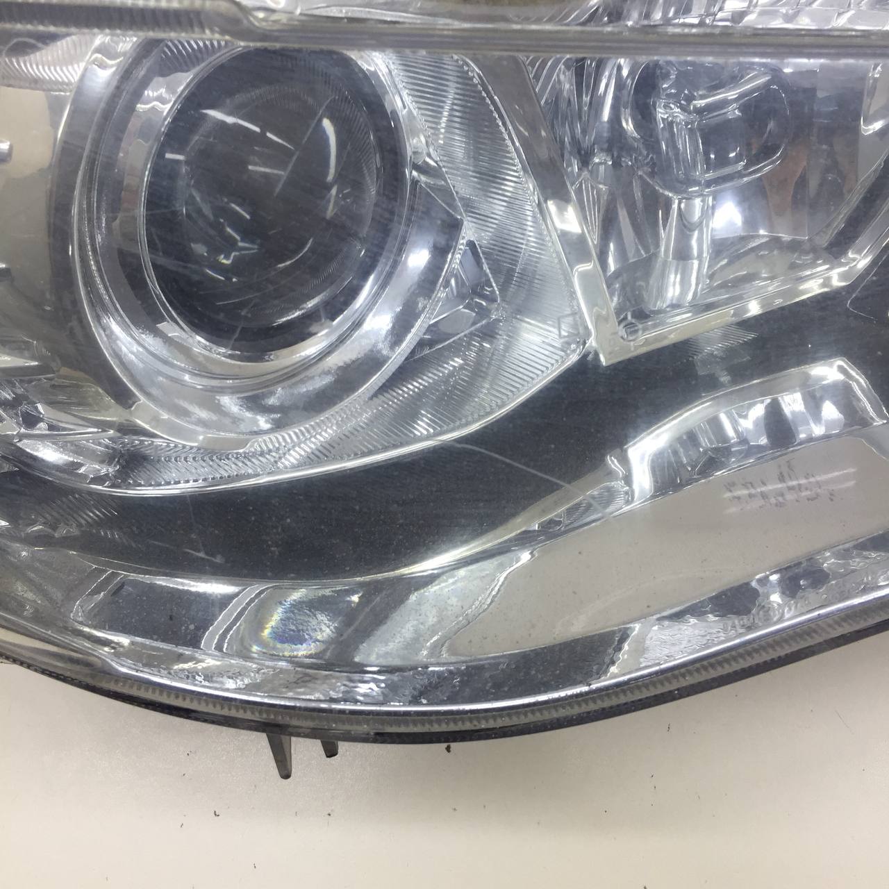 Фара правая Mitsubishi Outlander XL (CW) 2006-2012