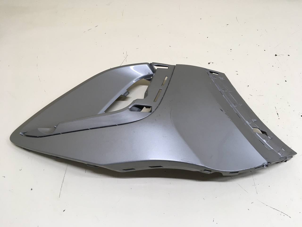 Накладка переднего бампера правая Volkswagen Taos 2020>