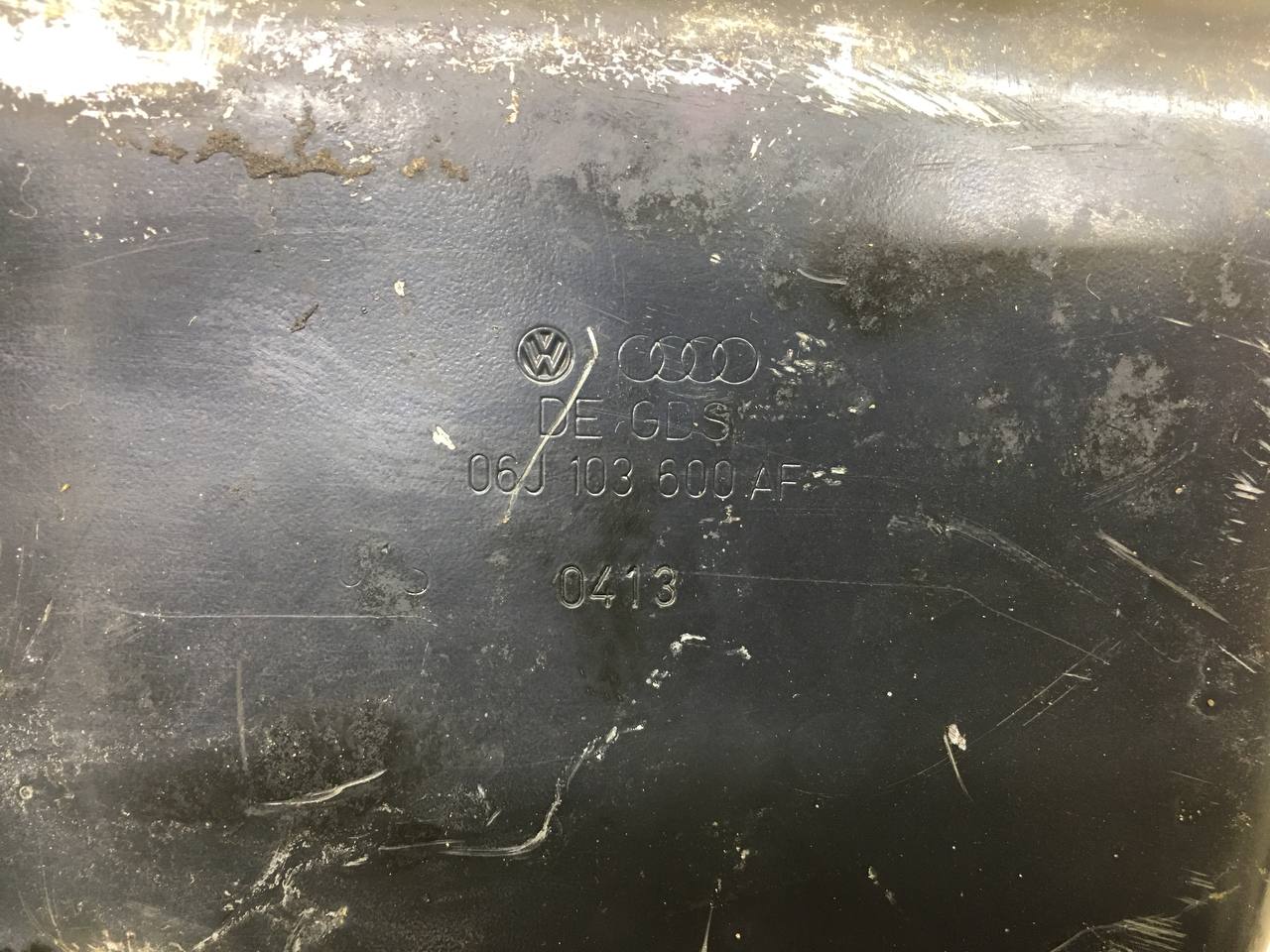 Поддон масляный двигателя Volkswagen Golf 6 (5K) 2009-2013