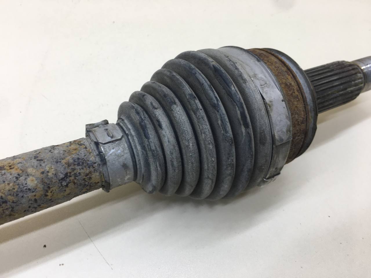 Полуось задняя Toyota Rav 4 (XA40) 2013-2019