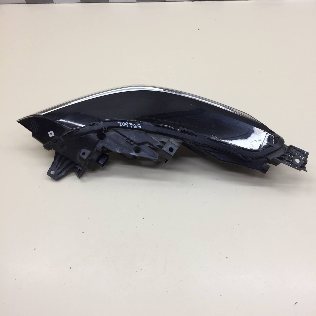 Фара дневного света правая (ходовые огни) Haval Haval F7 2019>