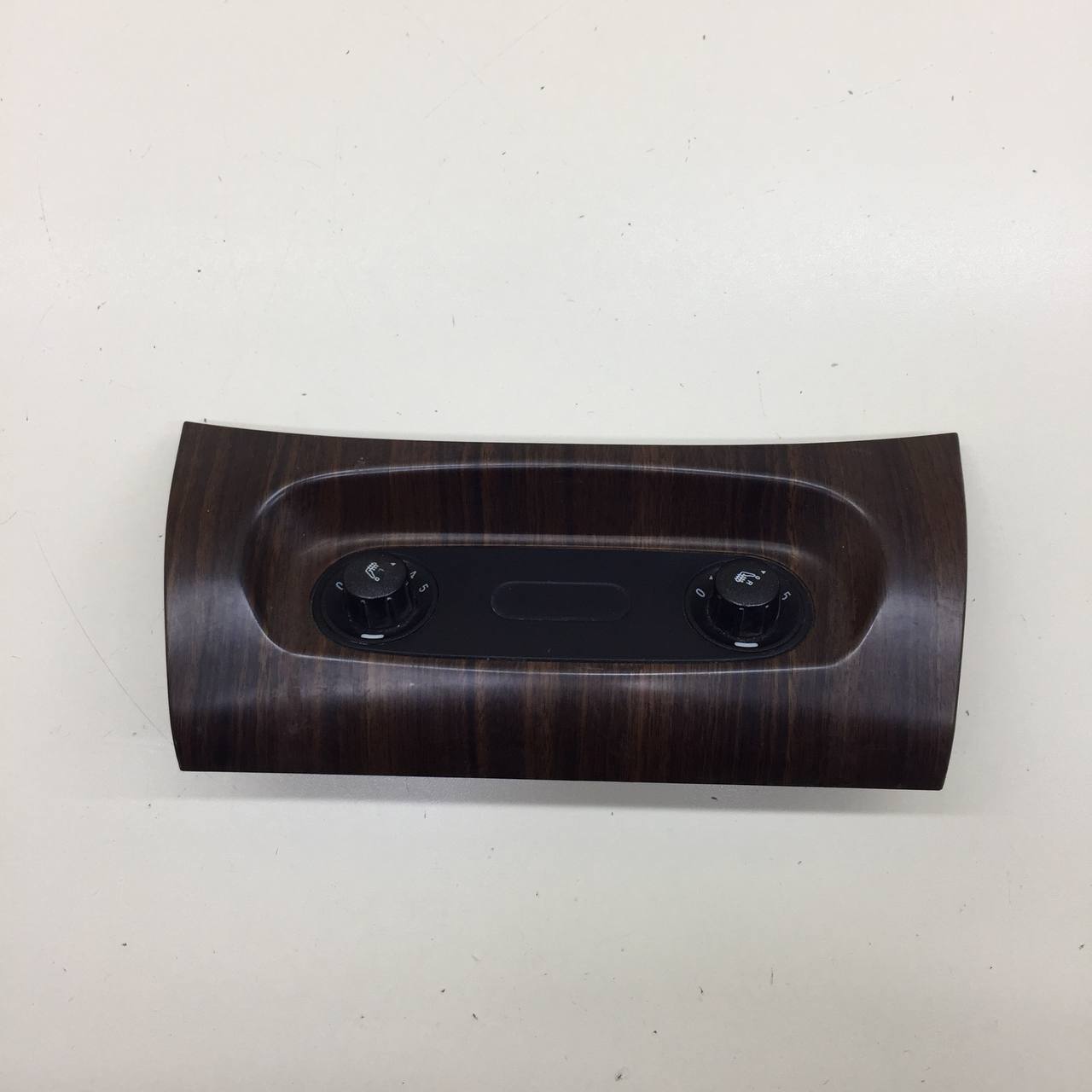 Кнопка обогрева сидений SsangYong Rexton 2 2006-2012