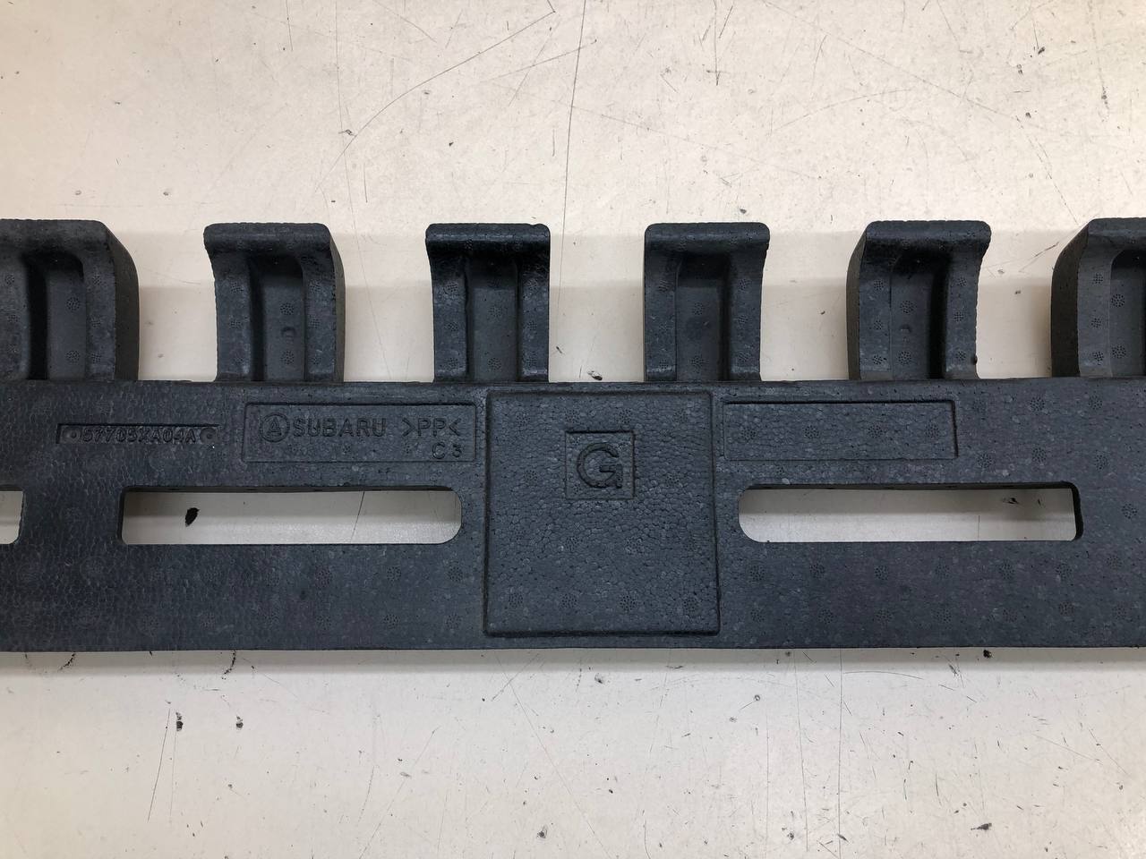 Наполнитель заднего бампера Subaru B9 Tribeca (WX/W10) 2004-2008