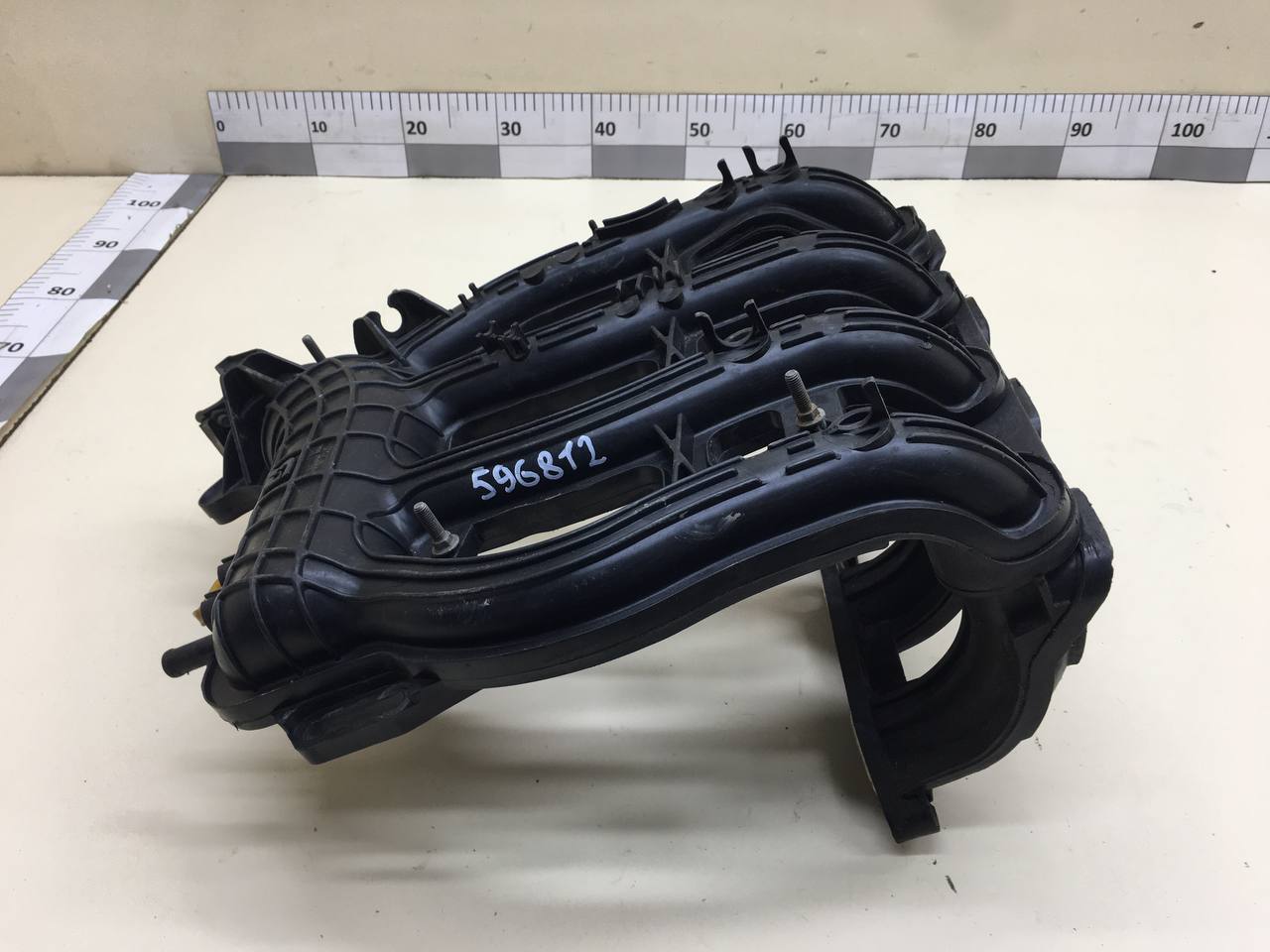 Коллектор впускной Lada Priora 2007-2018