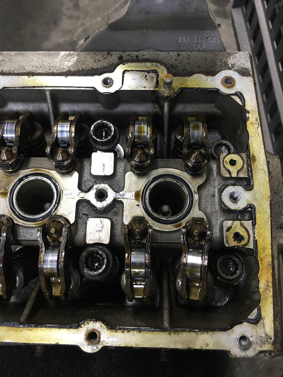 Головка блока цилиндров Volkswagen Tiguan (5N1) 2007-2011