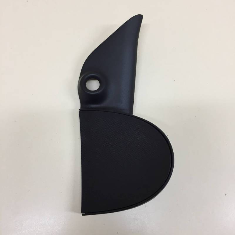 Крышка зеркала внутренняя правая Peugeot 107 2006-2014