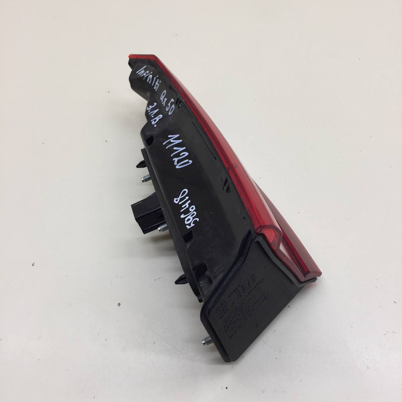 Фонарь задний внутренний левый Infiniti QX50 (J55) 2017-2022