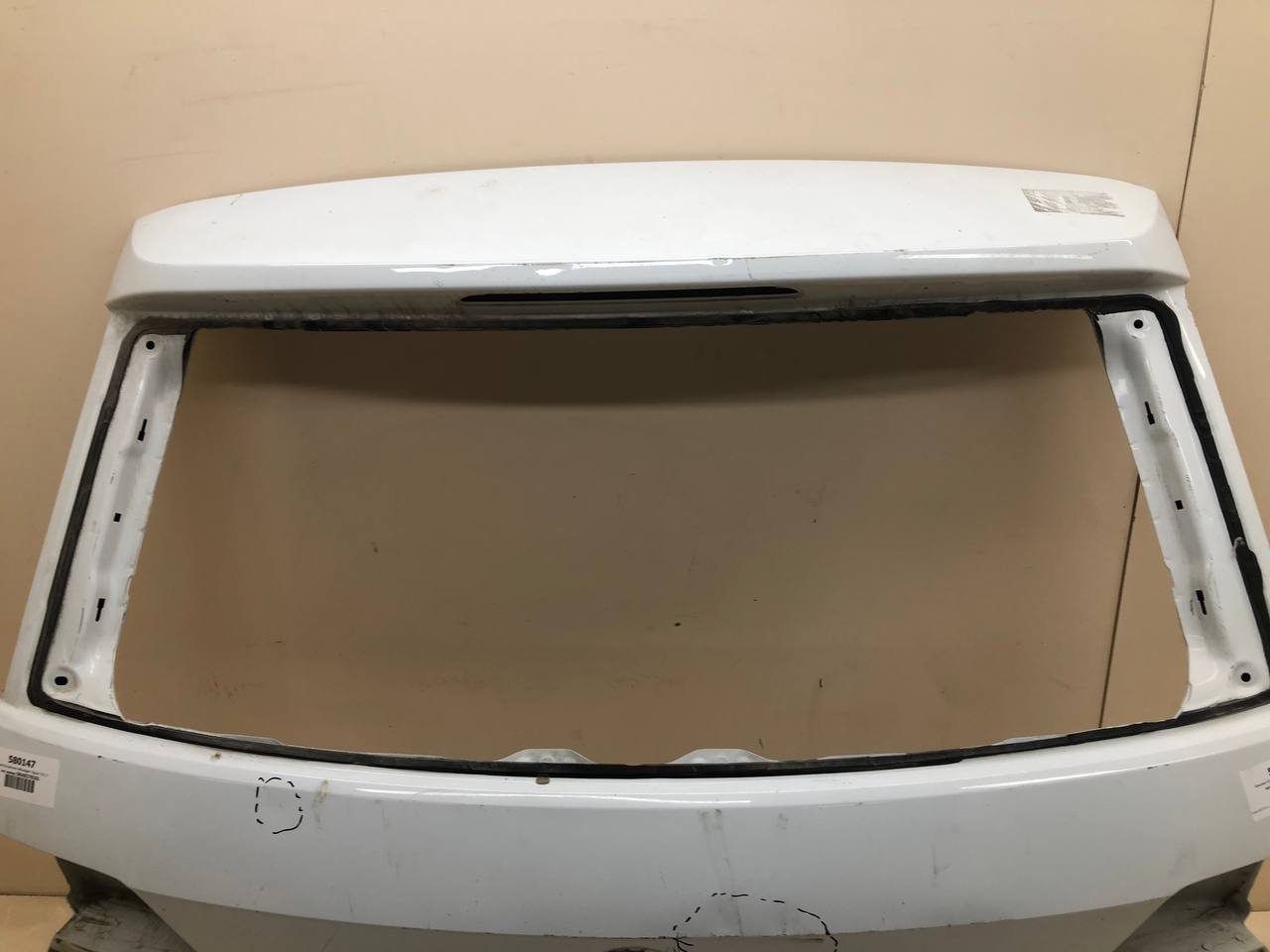 Крышка багажника Volkswagen Taos 2020>