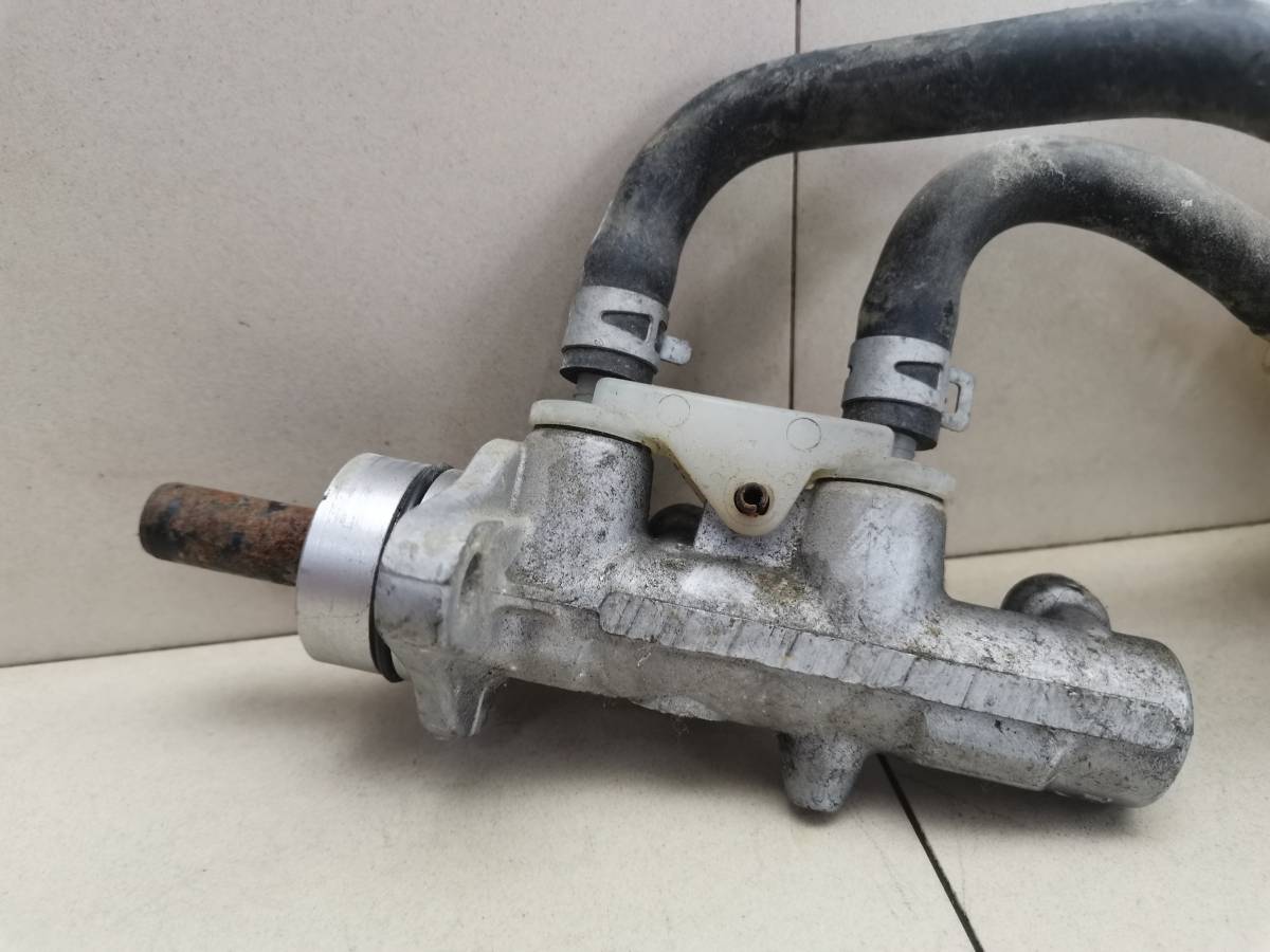 Цилиндр тормозной главный Toyota Ist (XP60) 2001-2007