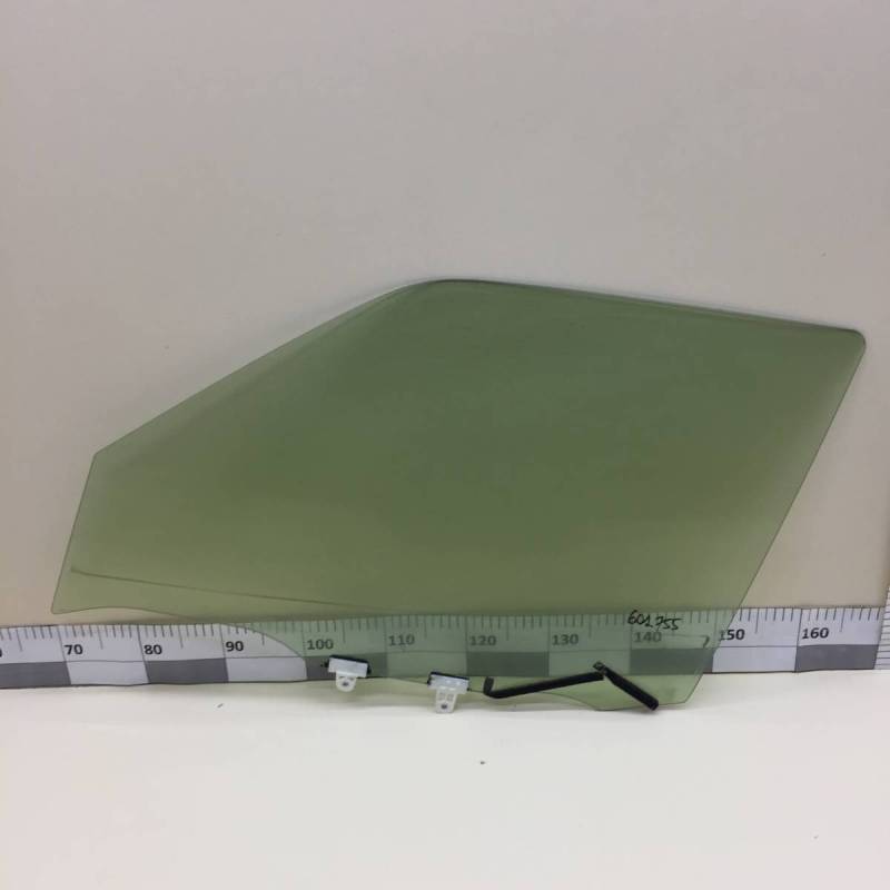 Стекло двери передней левой Nissan Juke (YF15) 2011-2020