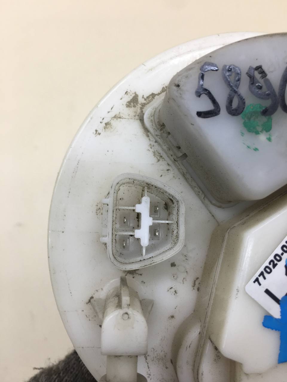 Насос топливный электрический Peugeot 107 2006-2014