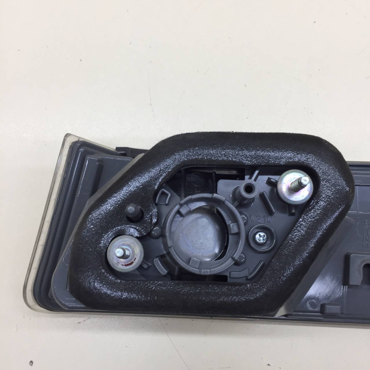 Фонарь задний внутренний левый Honda Civic 4D 2012>