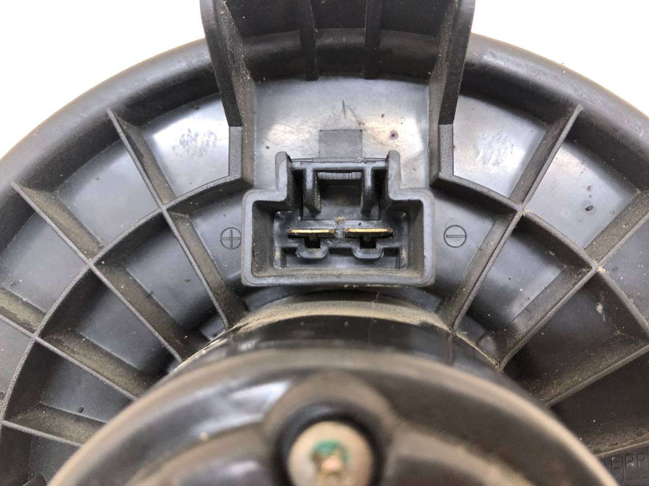 Моторчик отопителя Toyota Hilux 2004-2015