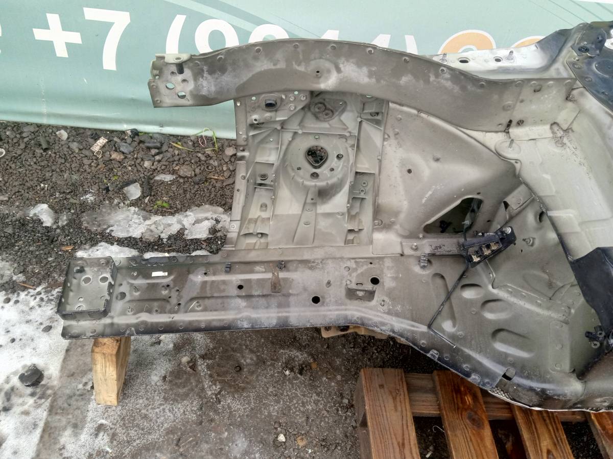 Четверть передняя левая Jaguar XE (760) 2014-2021