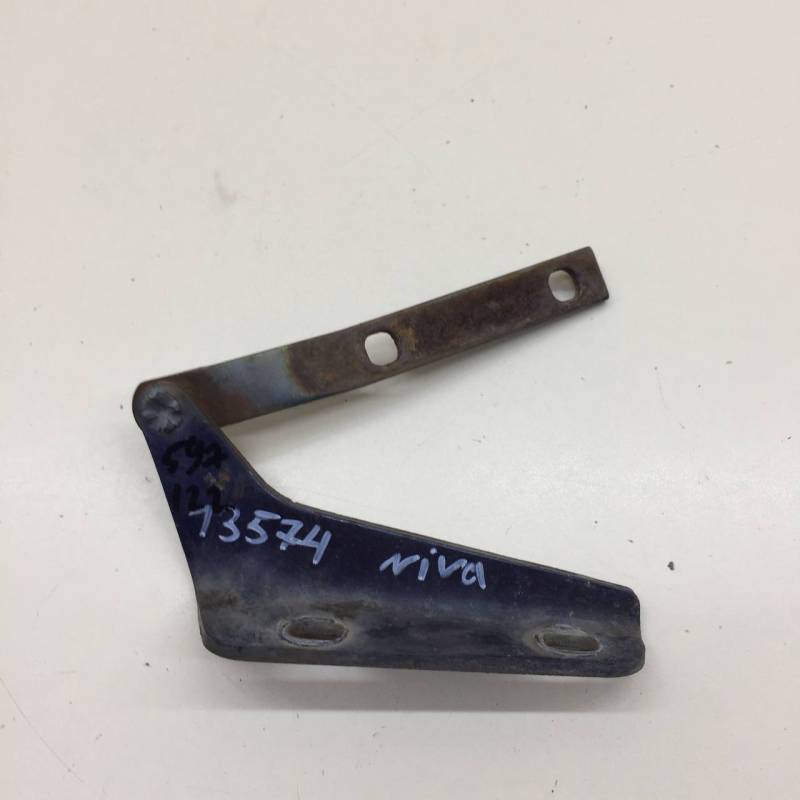 Петля капота правая Chevrolet Niva 2009-2020