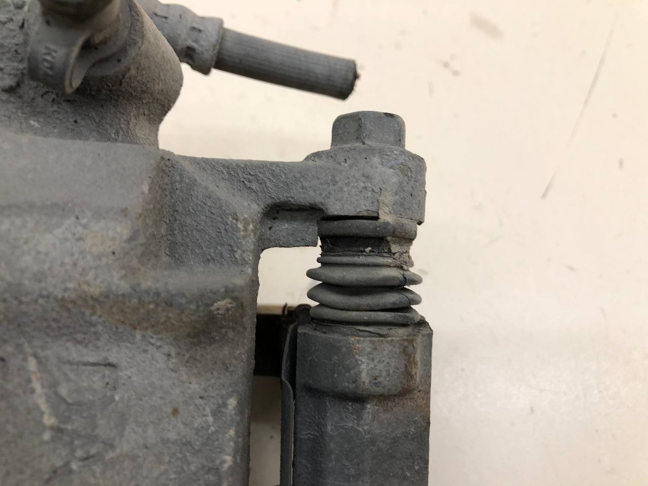 Суппорт передний левый Chevrolet Lacetti (J200) 2003-2013