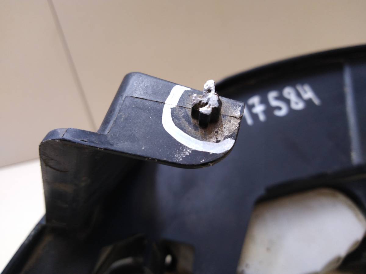 Фара противотуманная левая Toyota Estima (R30, R40) 2000-2005