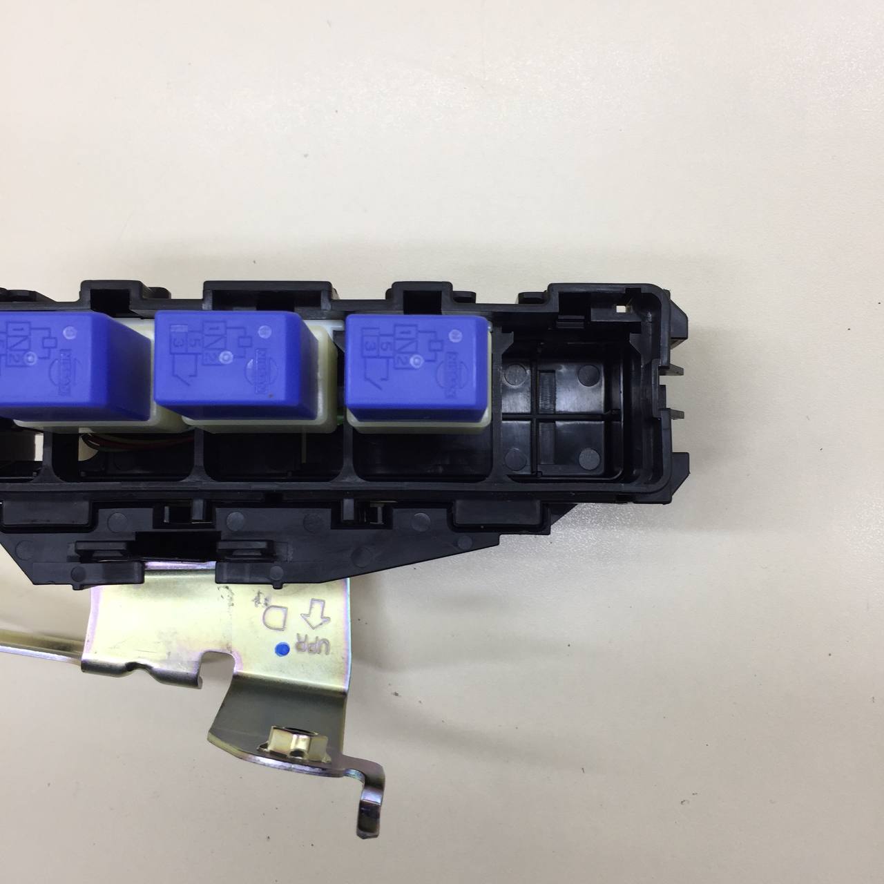 Блок реле Infiniti Q50 (V37) 2014-2021