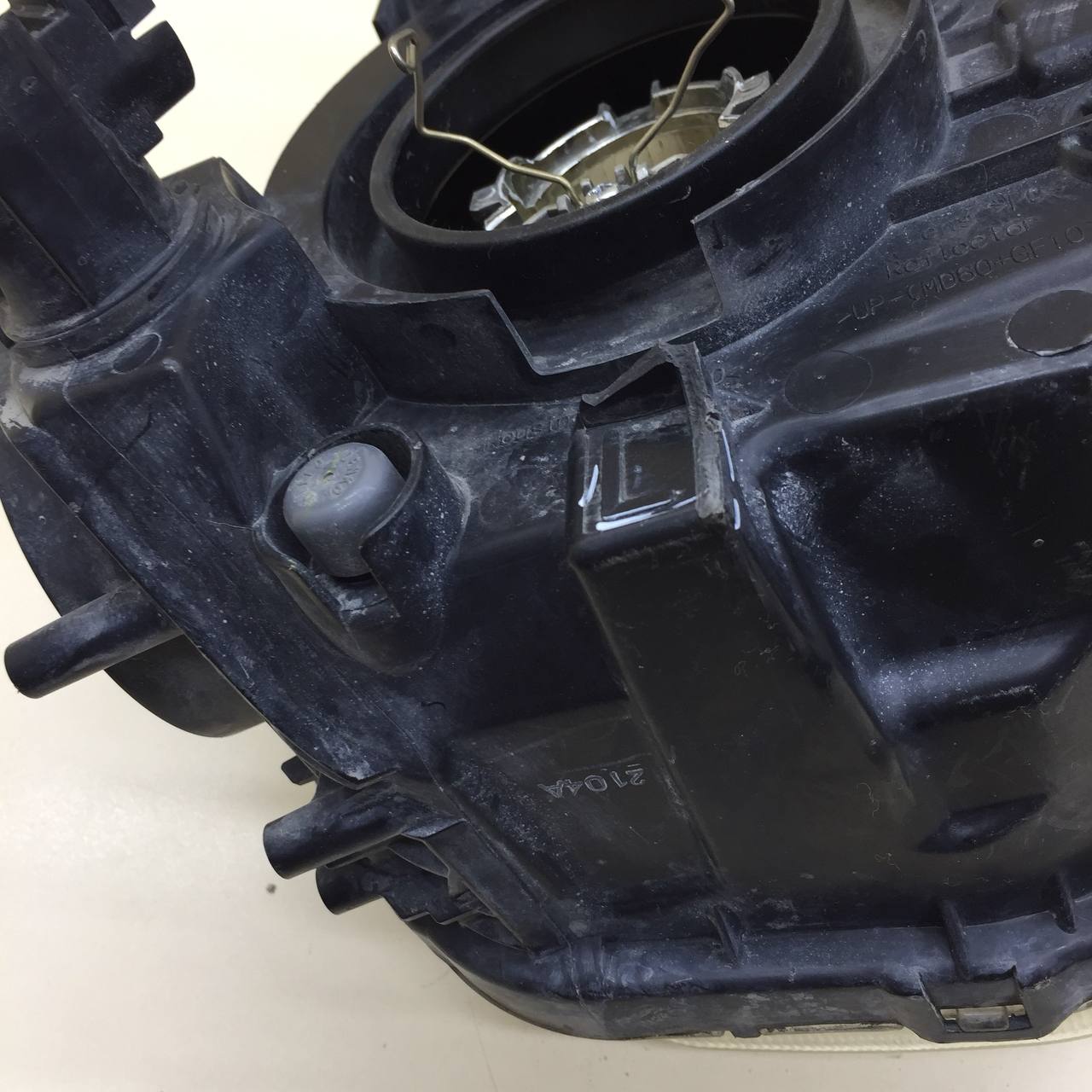 Фара левая Nissan Juke (YF15) 2011-2020