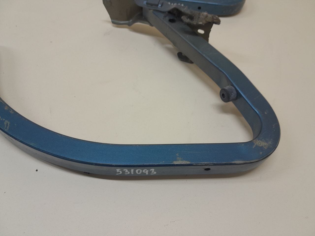 Петля крышки багажника Citroen C-Elysee 2012-2017