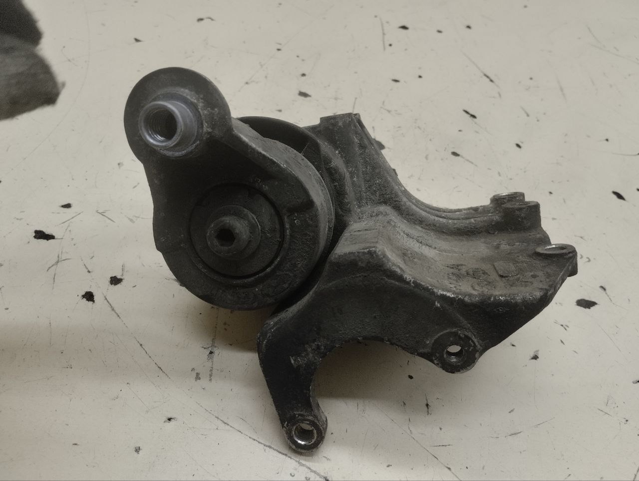 Кронштейн гидроусилителя Hyundai Starex H1/Grand Starex 2007>