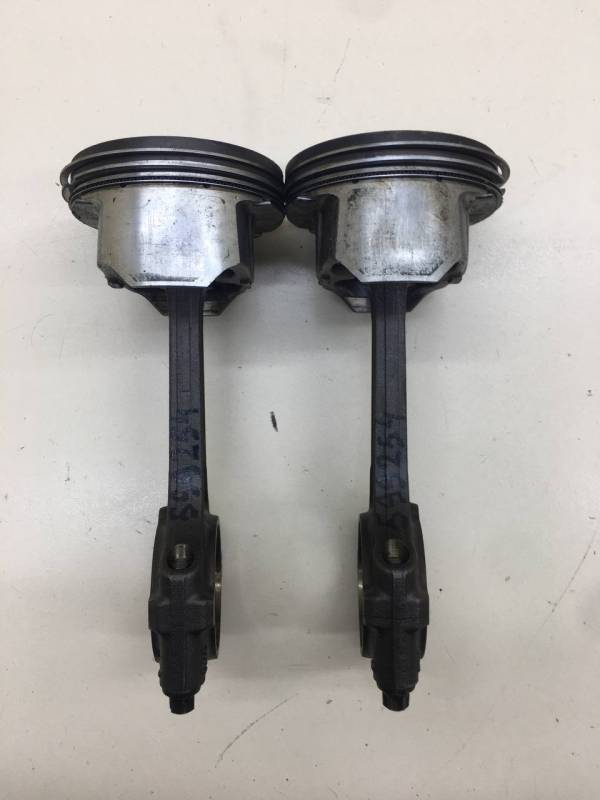 Поршень с шатуном Chevrolet Aveo T300 2011>