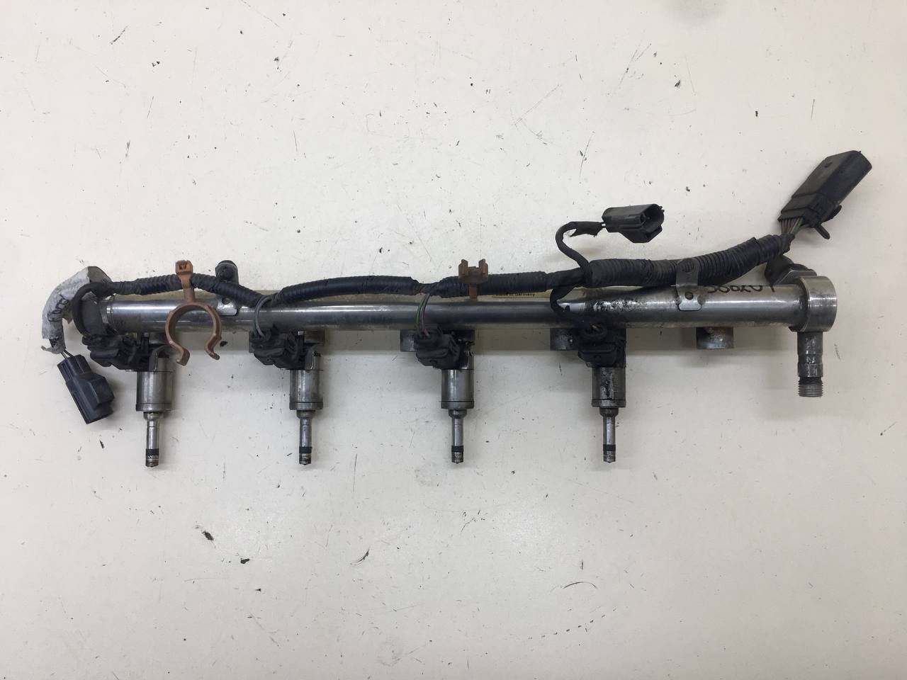 Рейка топливная (рампа) Jaguar XF 2007-2015