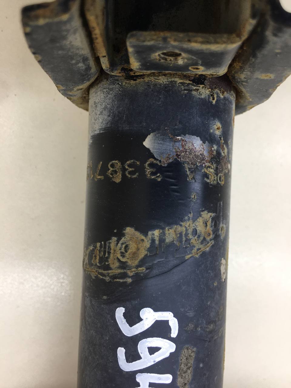 Амортизатор передний Renault Logan (1) 2005-2014