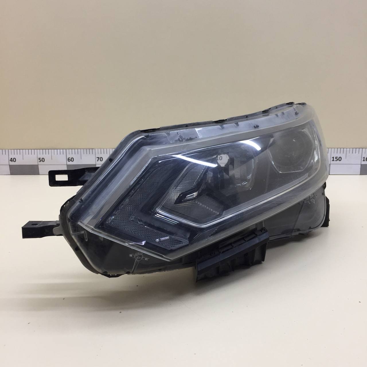 Фара левая Nissan Qashqai (J11) 2014>