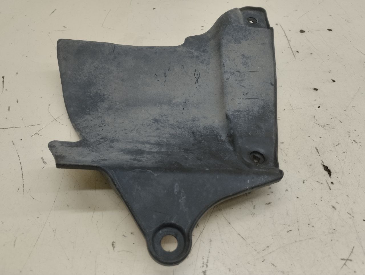 Пыльник двигателя боковой правый Toyota Highlander (U40) 2007-2013